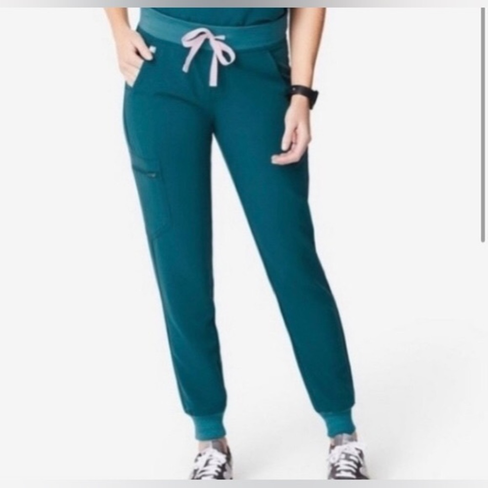 FIG Clothing Zamora Jogger Scrub Pants- size small petite